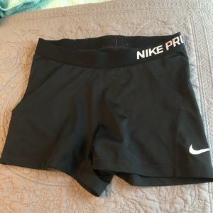 SOLD Nike Pro Shorts-M